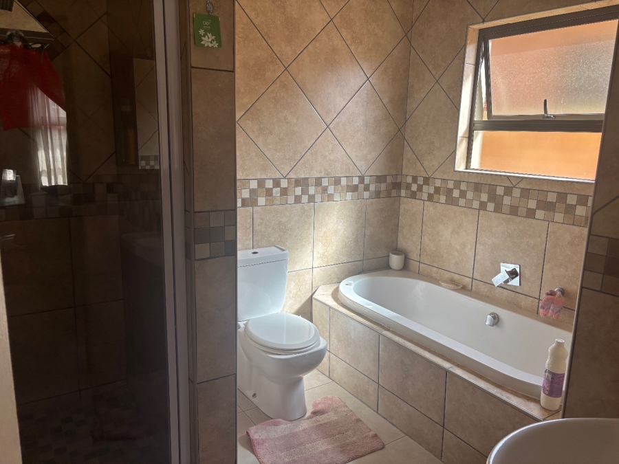 3 Bedroom Property for Sale in Shellyvale Free State